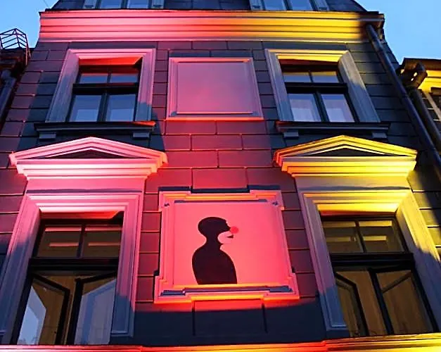 Red Nose Hostel With Self-Check In