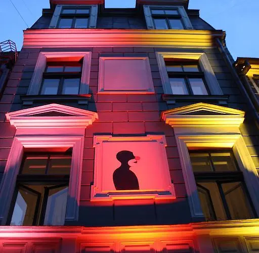 Red Nose Hostel With Self-Check In